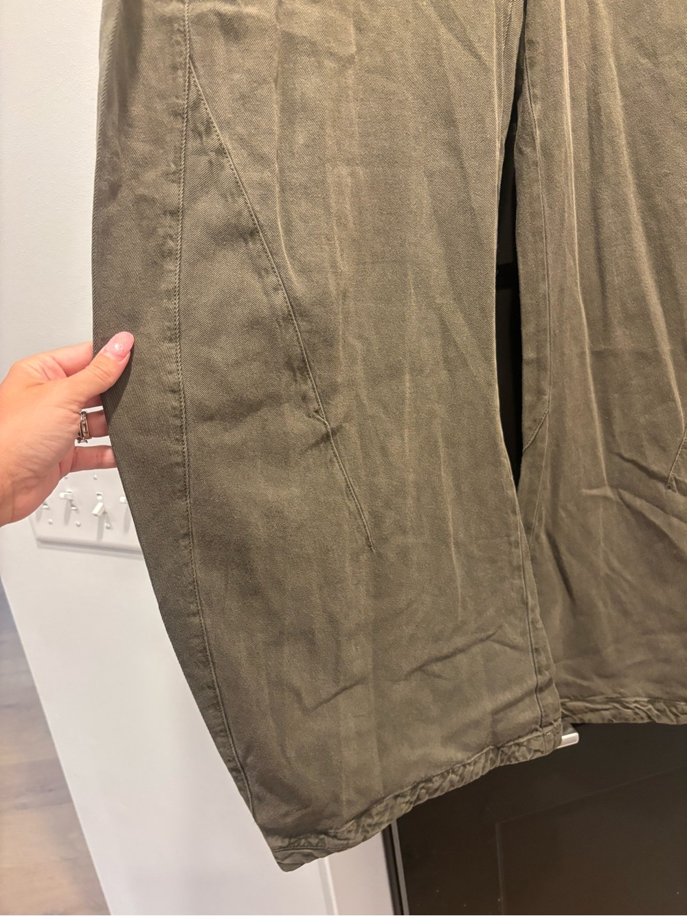 Free People Spotlight Washed Barrel Chino Trousers 0 Dusty Olive NWT Wide Pant - Picture 7 of 14